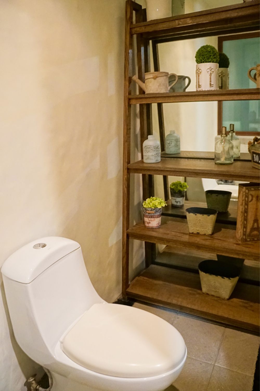 Small Bathroom Shelf Storage Ideas